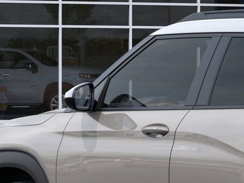 New 2026 Chevrolet TrailBlazer ACTIV image 12