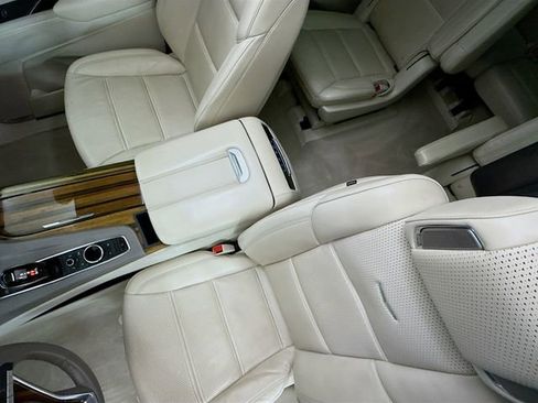 Used 2022 Cadillac Escalade ESV Sport Platinum w/ Heavy-Duty Trailer Package image 26