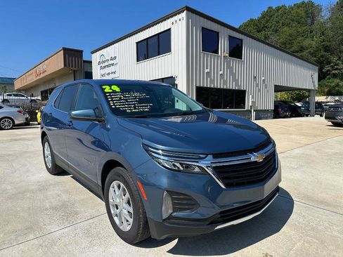Used 2024 Chevrolet Equinox LT FWD image 1