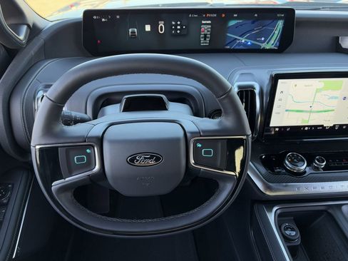 New 2025 Ford Expedition Max Platinum w/ Stealth Appearance Package image 37