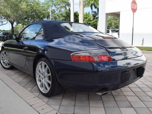 Used 2000 Porsche 911 Carrera 4 image 7