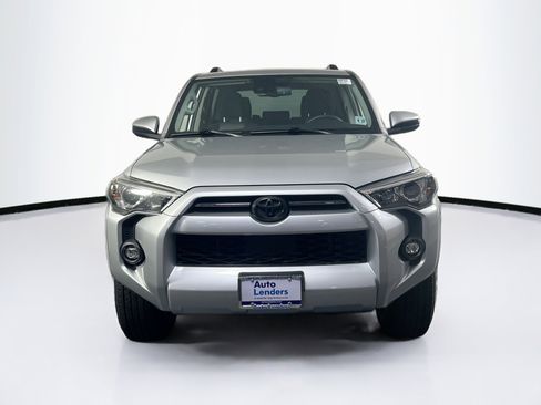 Used 2022 Toyota 4Runner SR5 image 2