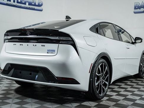 New 2026 Toyota Prius Plug-In Hybrid FWD image 6
