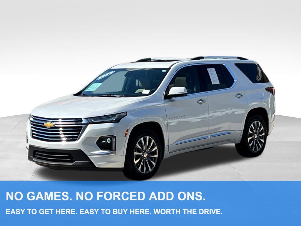 Used 2023 Chevrolet Traverse Premier FWD image 1