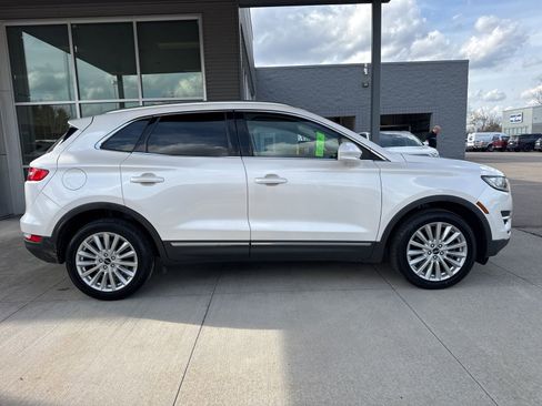 Used 2019 Lincoln MKC Premiere image 8