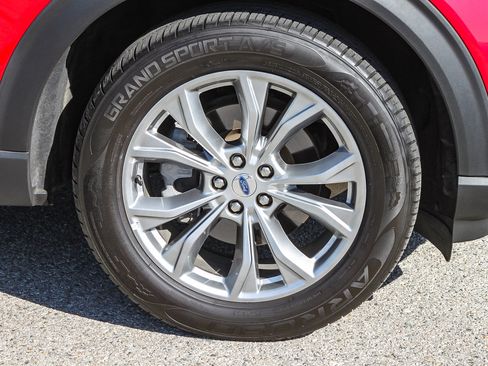 Used 2023 Ford Explorer Limited image 12