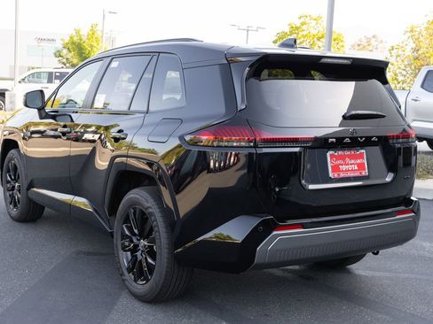New 2026 Toyota RAV4 SE FWD image 7