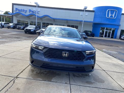 New 2026 Honda Accord SE image 3