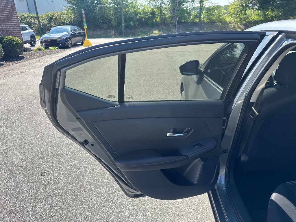 Used 2020 Nissan Sentra S FWD image 13