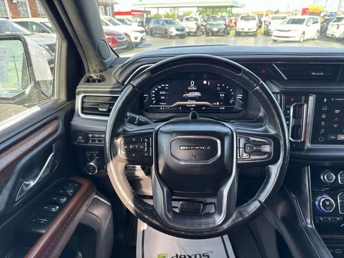 Used 2023 GMC Yukon XL Denali Ultimate w/ LPO, Floor Liner Package AWD/4WD image 14