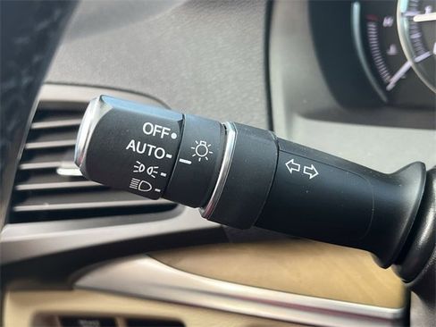 Used 2019 Acura MDX FWD w/ Technology Package image 25