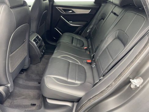 Used 2024 Jaguar F-PACE R-Dynamic S image 31