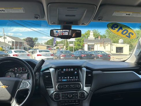 Used 2019 Chevrolet Tahoe LS AWD/4WD image 21