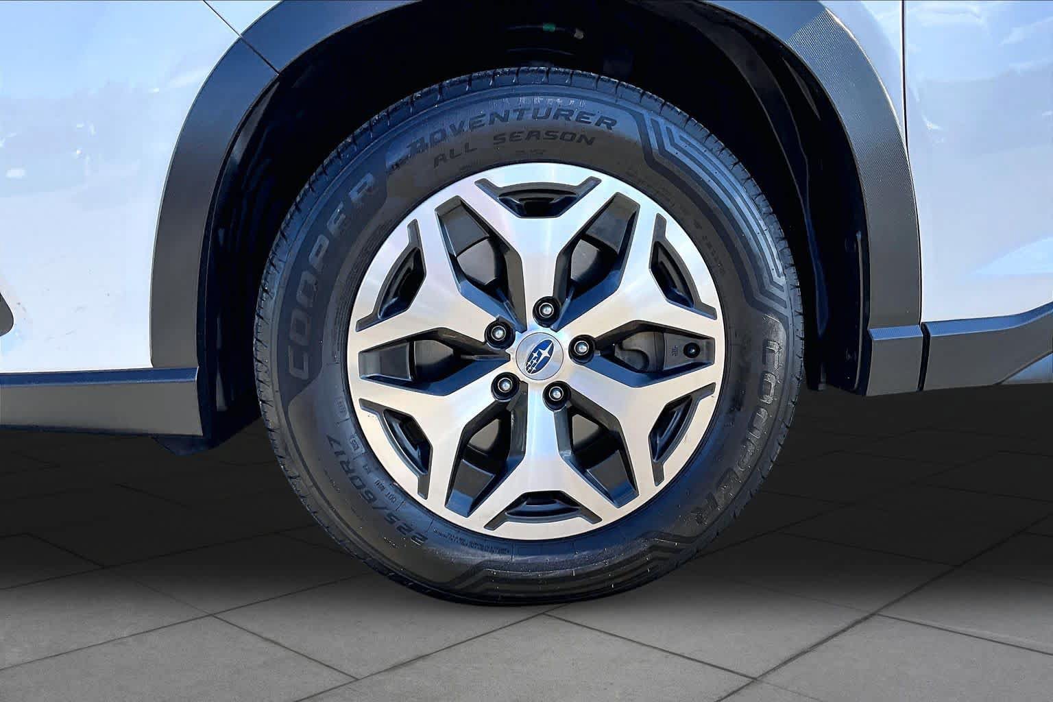 Used 2024 Subaru Forester Premium AWD/4WD image 10