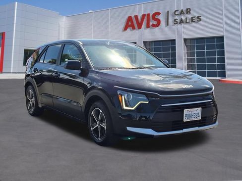 Used 2025 Kia Niro LX FWD image 3