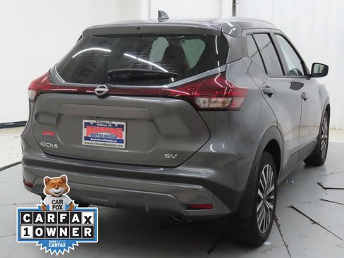 Used 2023 Nissan Kicks SV FWD image 3