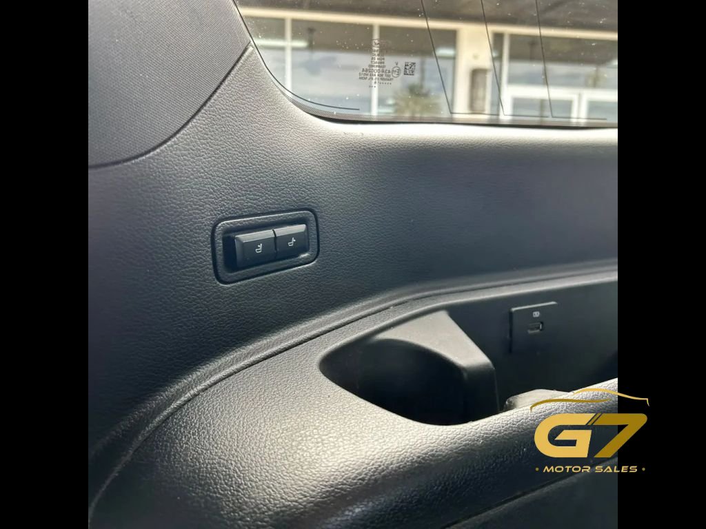 Used 2018 Ford Expedition XLT w/ Equipment Group 202A RWD image 35