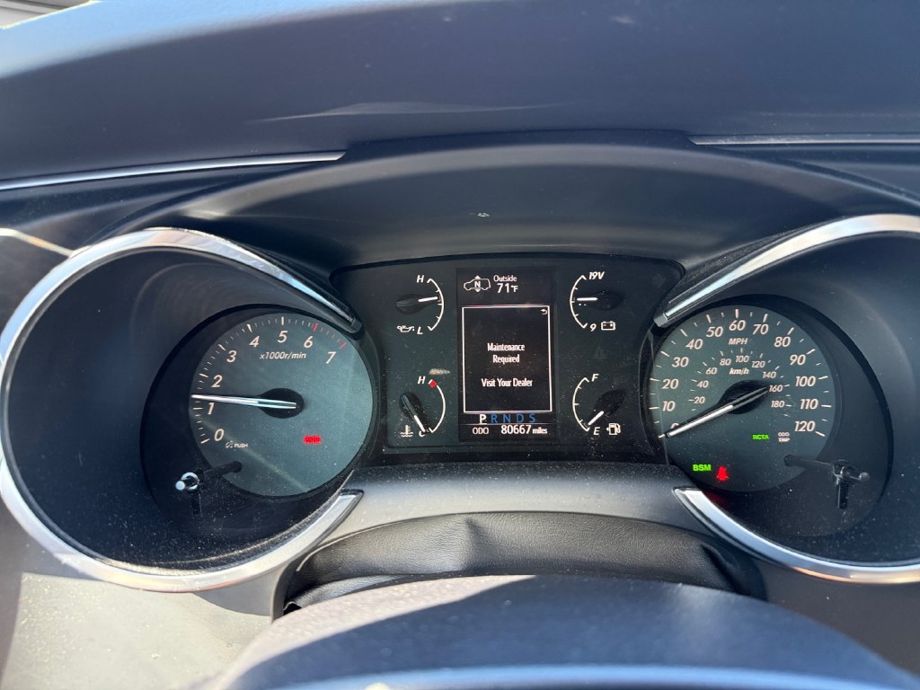 Used 2018 Toyota Sequoia Platinum AWD/4WD image 13