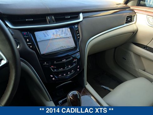 Used 2014 Cadillac XTS Luxury w/ Driver Awareness Package image 29