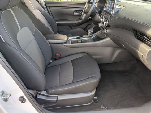 Used 2024 Nissan Sentra SV image 36