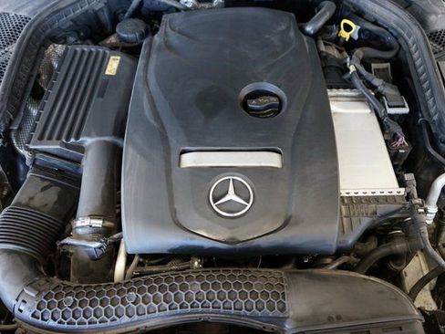 Used 2016 Mercedes-Benz C 300 4MATIC Sedan image 50