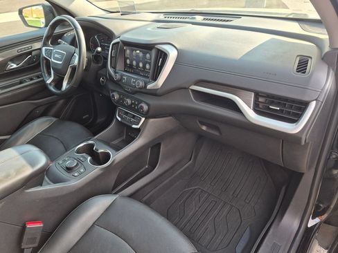 Used 2022 GMC Terrain SLT w/ Infotainment Package II AWD/4WD image 24