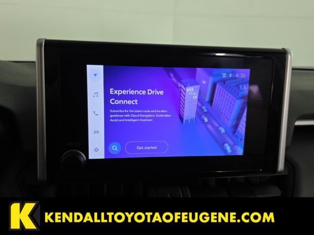 Used 2025 Toyota RAV4 XLE AWD/4WD image 18