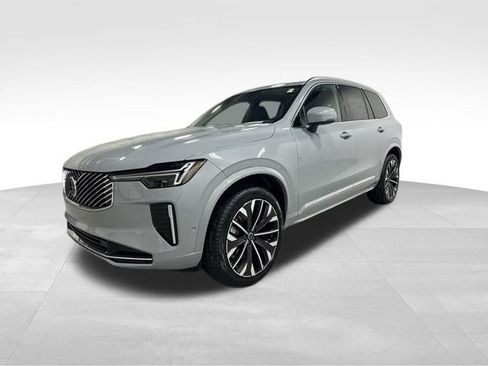 Used 2026 Volvo XC90 B6 Plus w/ Protection Package Premier image 11