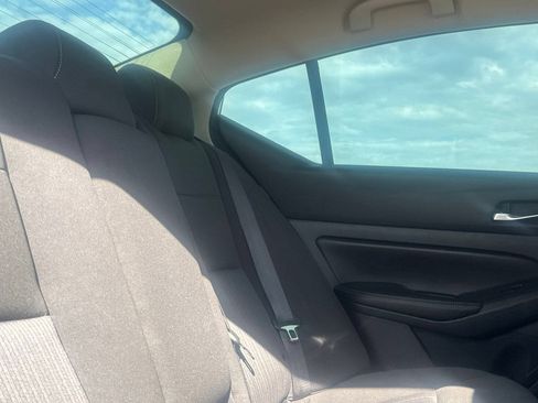 Used 2020 Nissan Altima 2.5 S FWD image 34