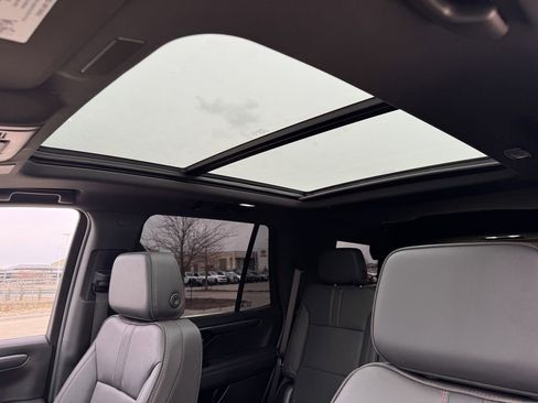 Used 2025 Chevrolet Tahoe RST image 23