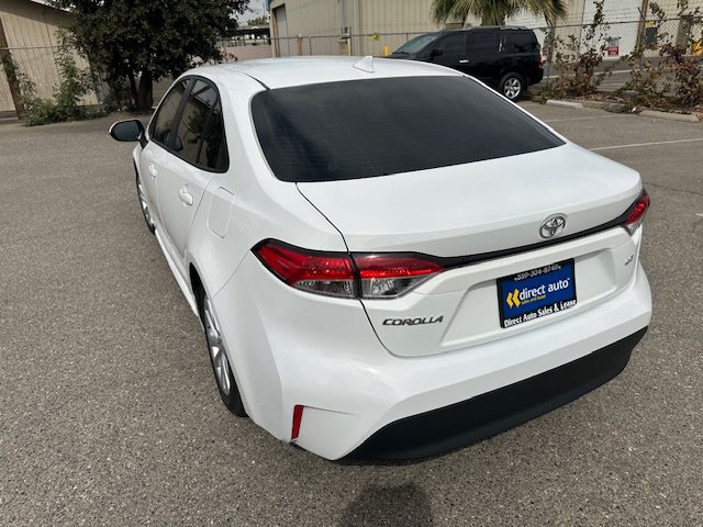 Used 2024 Toyota Corolla LE w/ LE Convenience Package FWD image 5