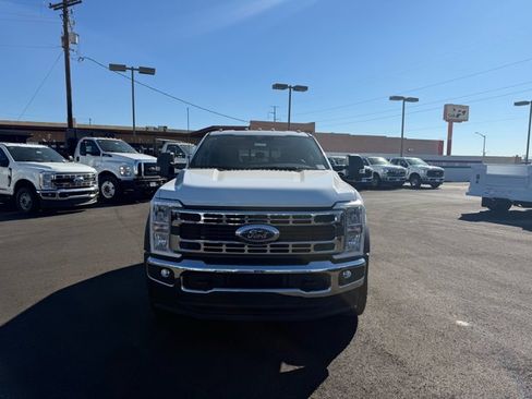 New 2026 Ford F550 4x4 Crew Cab image 6