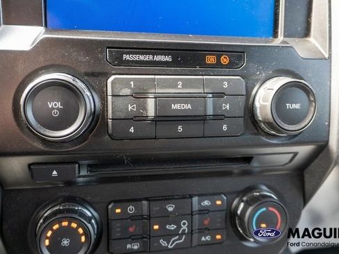 Used 2017 Ford F250 XLT w/ XLT Premium Package AWD/4WD image 26