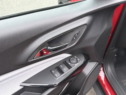 New 2026 Chevrolet Trax LT w/ Driver Confidence Package image 15