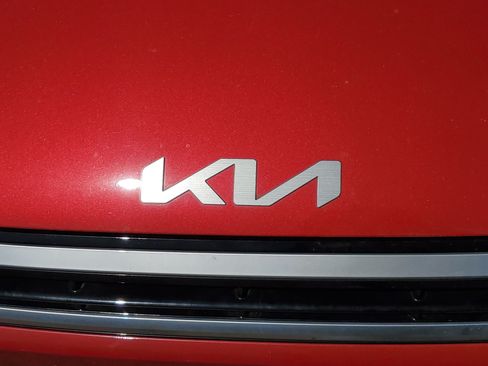 Used 2025 Kia K4 EX FWD image 10