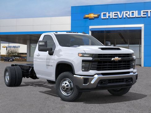 New 2026 Chevrolet Silverado 3500 W/T w/ WT Convenience Package image 7