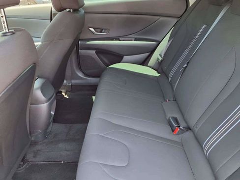 Certified 2024 Hyundai Elantra SEL FWD image 10