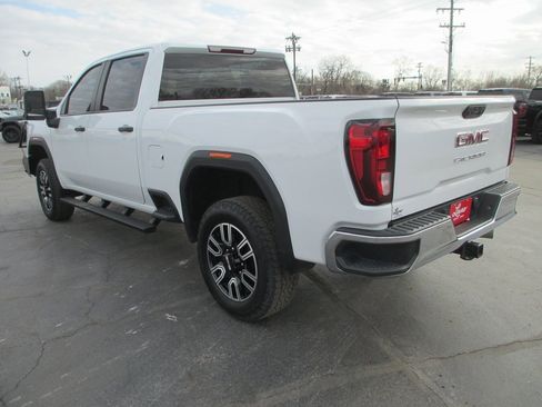Certified 2022 GMC Sierra 2500 Pro w/ Convenience Package image 8