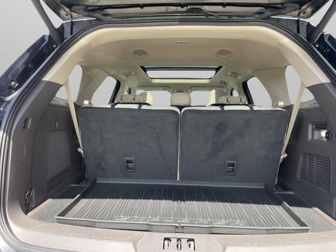 Used 2020 Ford Explorer Platinum w/ Premium Technology Package image 33