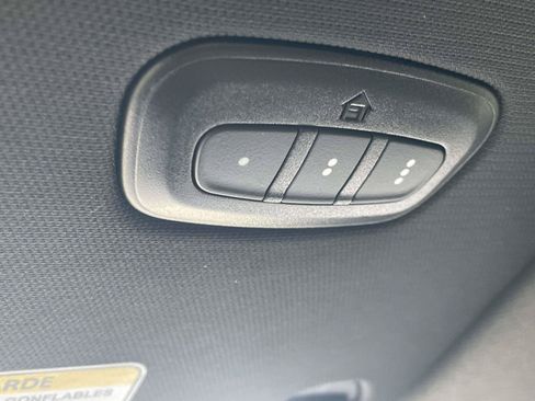 Used 2023 RAM 1500 Laramie AWD/4WD image 25