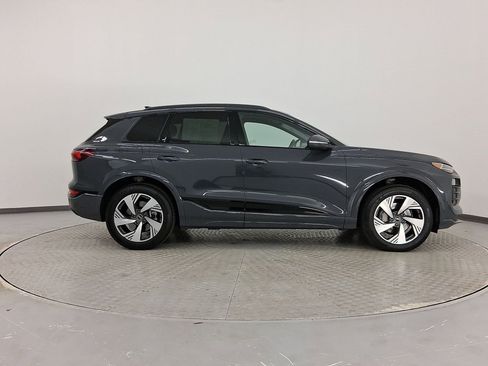 Used 2025 Audi Q6 e-tron Premium Plus w/ Premium Plus image 8