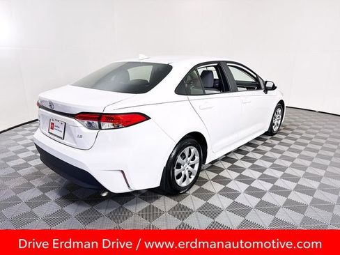 Certified 2025 Toyota Corolla LE image 23