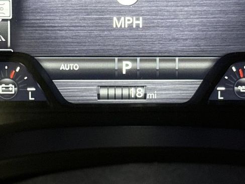 New 2026 RAM 1500 Laramie AWD/4WD image 13