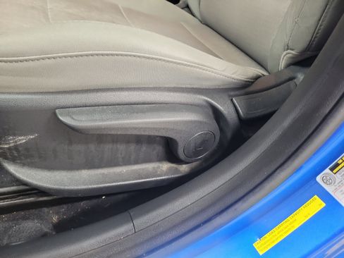 Used 2017 Hyundai Elantra SE image 17