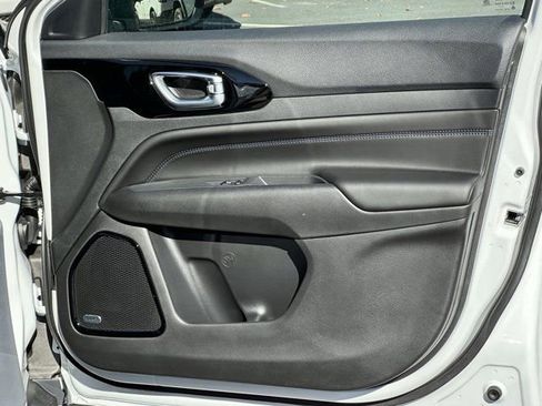 New 2026 Jeep Compass Limited image 14