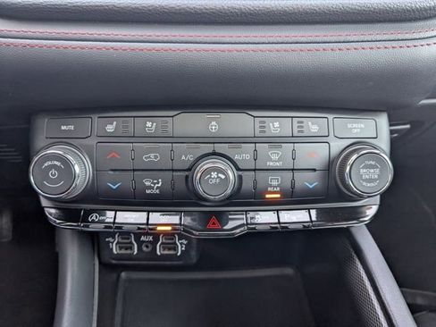 Used 2024 Dodge Durango GT image 5