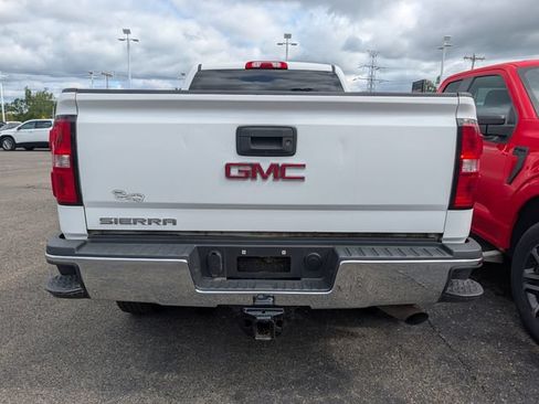Used 2019 GMC Sierra 2500 4x4 Crew Cab w/ Sierra Convenience Package image 7
