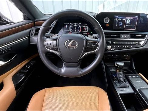 Used 2022 Lexus ES 350 w/ Premium Package FWD image 5