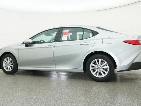 New 2026 Toyota Camry LE image 12