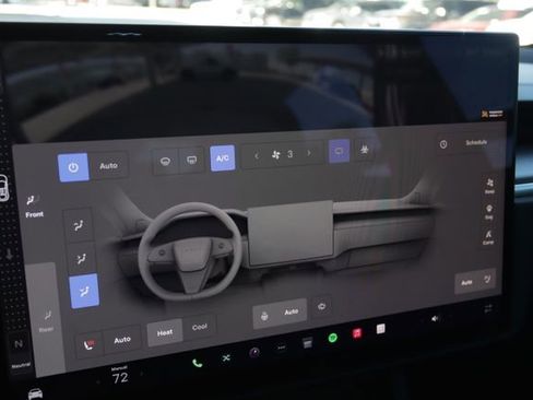 Used 2023 Tesla Model X Plaid image 17